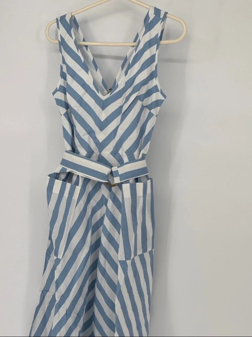 Kate spade Blue & White Striped linnen blend Sleeveless belt lined Dress size 4
